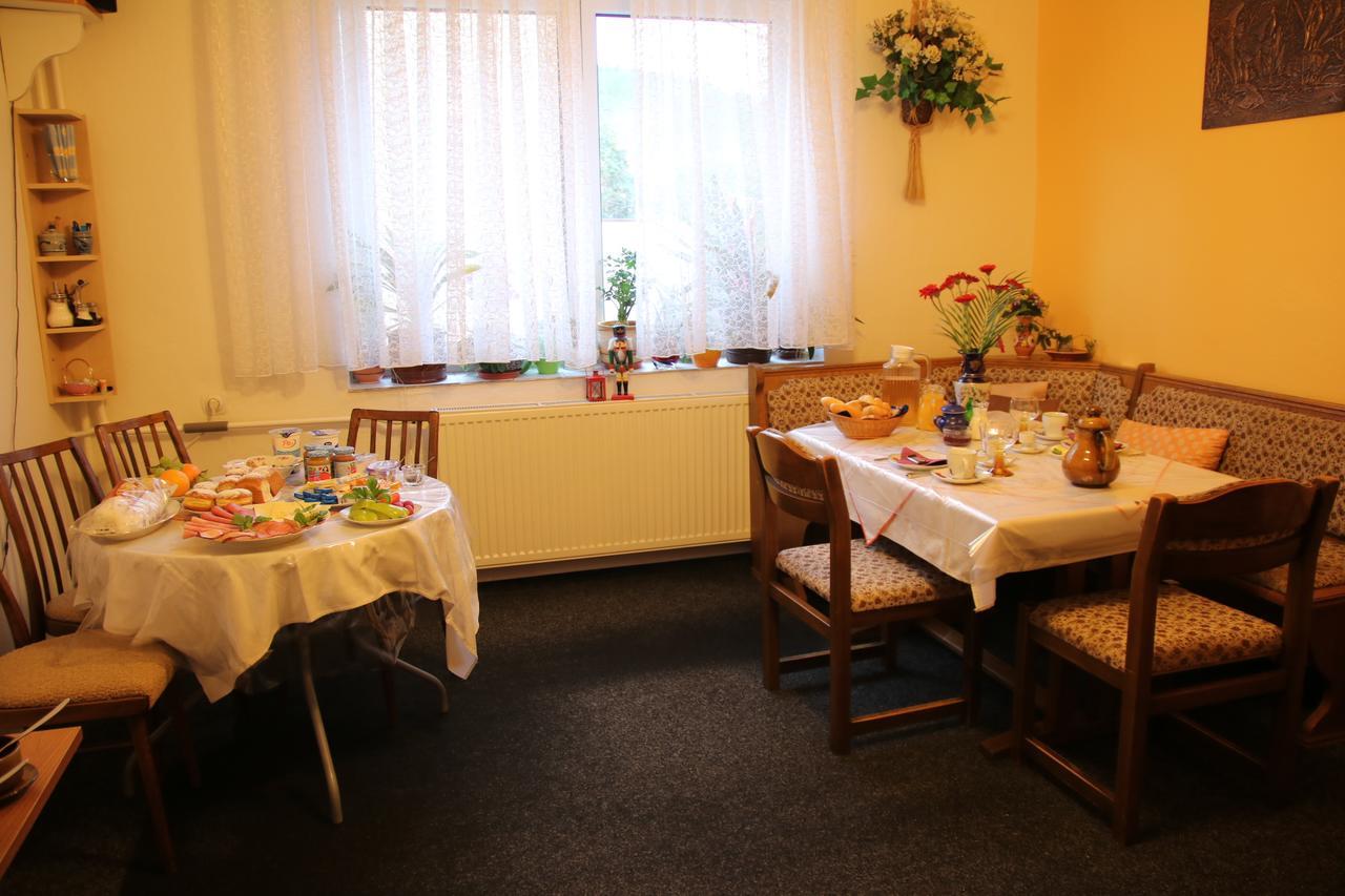 Bed and Breakfast Penzion Valovi Merklín Zewnętrze zdjęcie